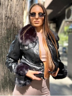 Яке Siella Black