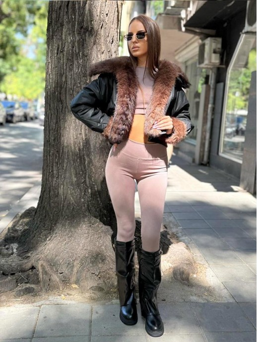 Яке Meliss Black