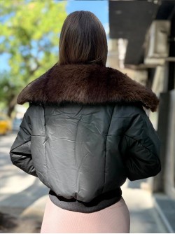 Яке Meliss Black